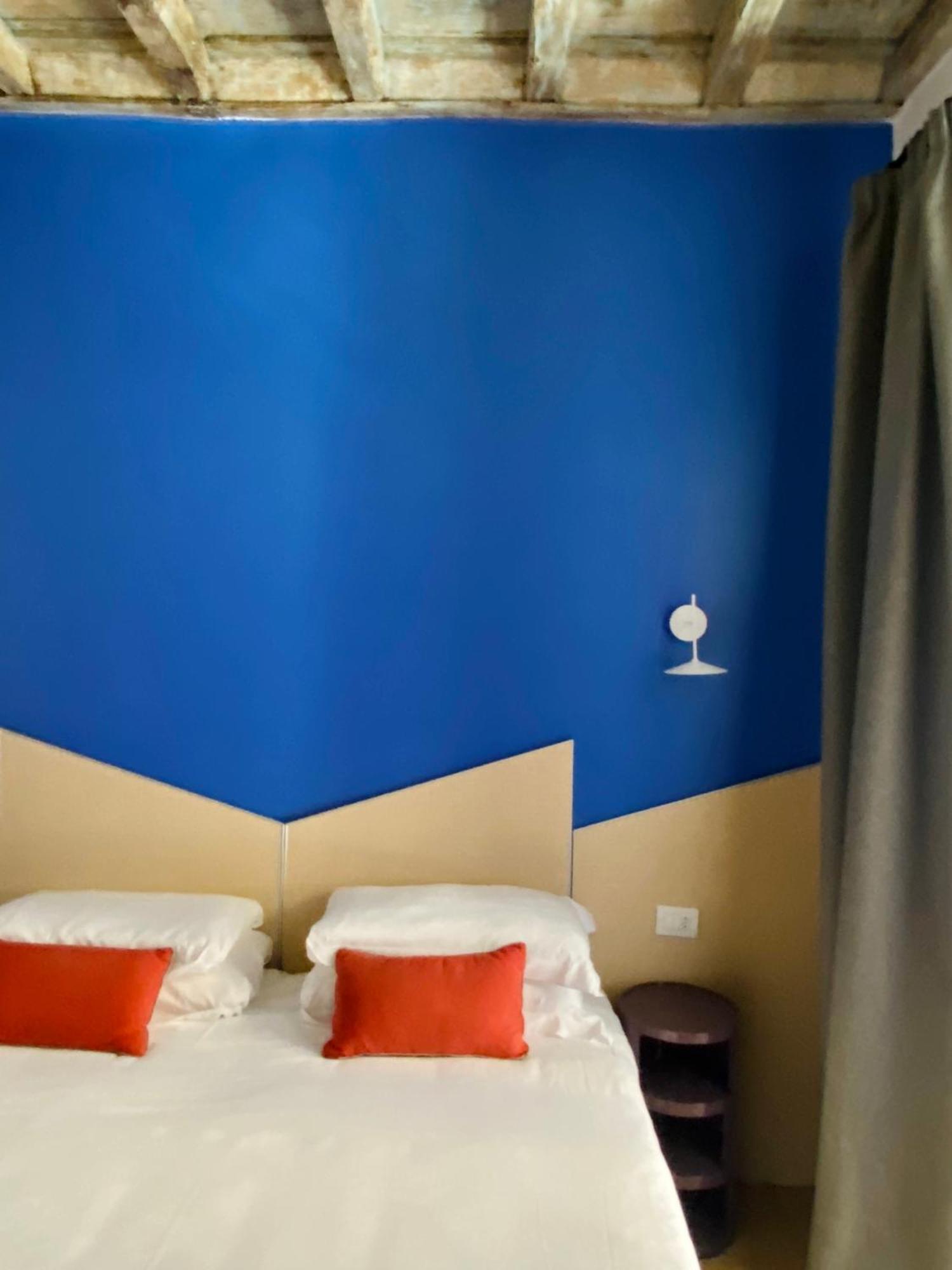 Salotto Monti Hotel Rome Bilik gambar